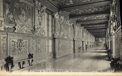 Pałac w FONTAINEBLEAU — Galeria François-Ier — ND. Fot.