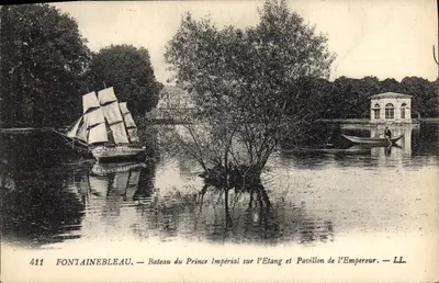 Fontainebleau — Statek Princesa Imperyal na jeziorze i Pałac Imperatora — LL. nr 411