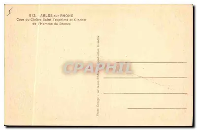 Korty klasztorna świątyni Świętego Trofima i wieża Złotego Człowieka — Arles-sur-Rhône — Fotografia George — Rewers