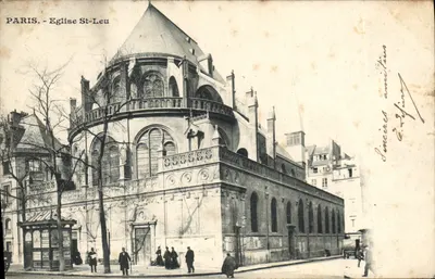 Paris - Igreja Saint-Leu — vista do edifício com seu campanário e sua entrada, editor não identificado