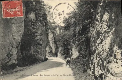 Aproximadamente de Yenne - As Gorges e o Forte de Pierre-Châtel — REYNAUD ÉDITEUR CHAMBERY