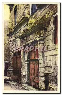 Pertuis (Vaucluse) — Porta do século XIV da Casa chamada « a Rainha Joana » — Editor: Combier & Macon