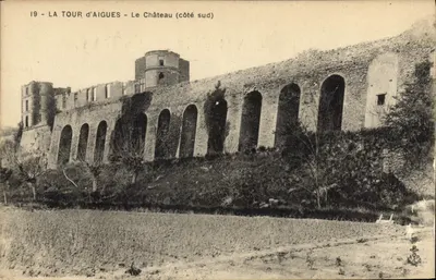 LA TOUR d'AIGUES - O Castelo (lado sul) — Bilhete postal antigo n°19 — editor desconhecido