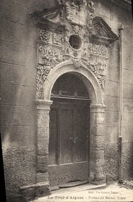 La Tour-d'Aigues — Portal de Casa Nobre — Edit. Vve Gabert, Tabac