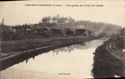 Châtel-Censoir (Yonne) — Vista tirada do Ponte do Canal — Edit Perreau