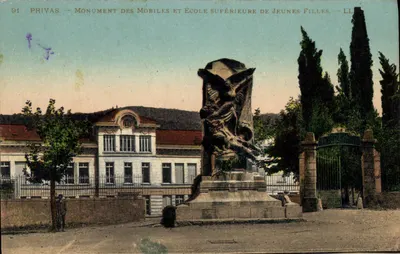 Prévias — Monumento dos Mobiles e Escola Superior de Meninas — LL