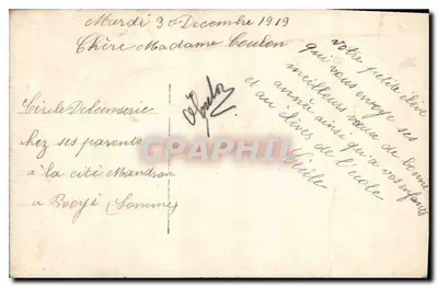 Chica en vestido morado — con ramo de flores — Recuerdo Afectuoso, editor C. 136 — Reverso