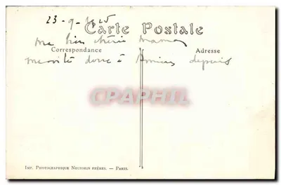 Katedra w Amiens — Anioł płaczący, autor Blasser — ND. Fot. — Rewers
