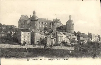 Dordogne — Castelo de Hautefort — éd. Bergerde, n°79