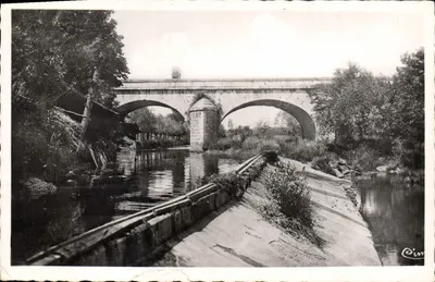 Ponte de Saint-Jean-d'Ardières — Belleville-sur-Saône (Rhône) — Collier Photo Mâcon