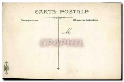 Paryż - Izba Deputowanych — widok budynku z pieszymi i karetkami — wydawca nieznany — Rewers