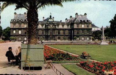 Jardin du Luxembourg — vue du Palais du Luxembourg — Éditions Chantal