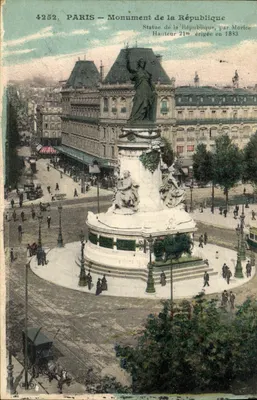 PARIS — Monument de la République — Statue de la République, par Morice, Hauteur 21m, érigée en 1883