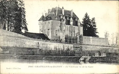 Chatillon-en-Bazois — O Castelo visto da Estação — Roubé, Châtillon, n°2102