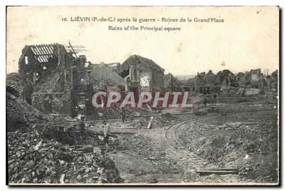 Liévin (P.-de-C.) após a guerra — Ruínas da Grand'Place — Editor: P. Touchon, Lille