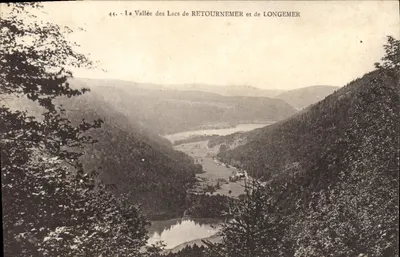 A Valle dos Lagos de RETOURNEMER e de LONGEMER — vista panorâmica — Ch. Bergénet, Strasbourg