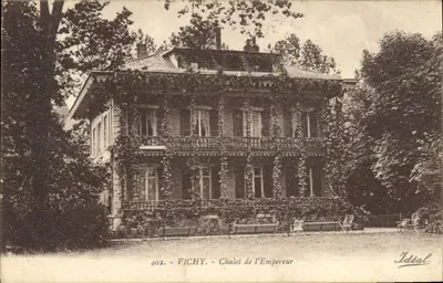 Vichy - Chalet de l'Empereur — Ideal — n° 402