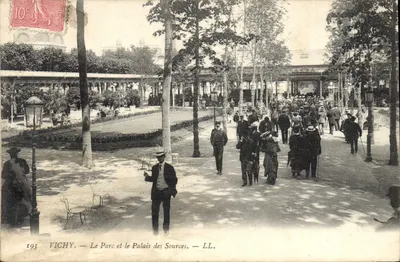 Vichy — Le Parc et le Palais des Sources — LL.