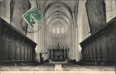 Pontigny (Yonne) — A Abadia, a Nave e o Coro — Toulot, editor — Auxerre Phot.