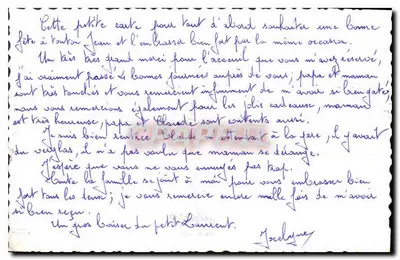 Livre ouvert et rose rouge — texte de 'Noche de Verano' — éditeur et n° de série non lisibles — Rewers