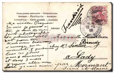 Homem em traje e chapéu melon — em frente a um prédio em Paris — editor Union postale universelle — Verso