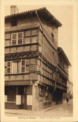 Bourg-en-Bresse — Casa de Madeira (1496) — Mo-Pa