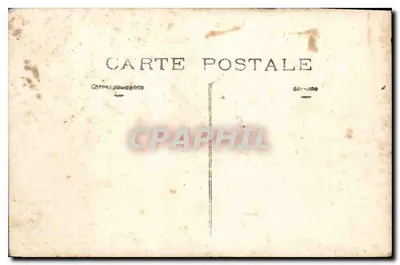 Trzej żołnierze w mundurze — pozują przed drzwiami z roletami — n° 637-1939 — Rewers