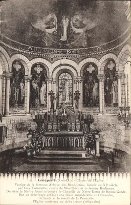 Longpont (S.-et-O.) — Coro da Igreja — Vestígios da abadia dos Beneditinos fundada no século XI