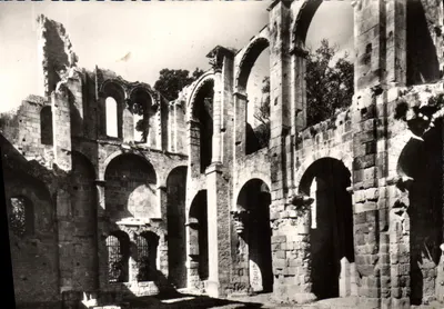 Alet-les-Bains (Aude) — Abadia fundada por Béra em 813 — Edições dos Irmãos Luminosos, Lyon