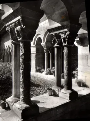 Elne (P.O.) — Colunata do Século XIII — Edições dos Irmãos Lumière, Lyon, n° 35.805