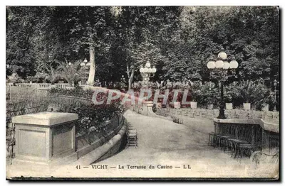 Vichy — A Terrasse do Casino — LL