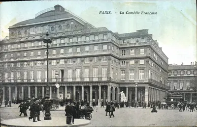 Paris - A Comédie Française — vista do edifício e da praça