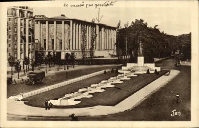 Paris — A Porta Dourada e a entrada do Bois de Vincennes — Museu das Colônias e jardim zoológico — editor Jan