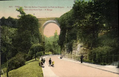 CPA Paris Parc des Buttes Chaumont Le Pont de Briques