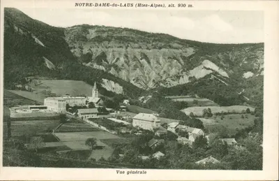 Notre-Dame-du-Laus (Hautes-Alpes) — Vista geral — alt. 930 m.