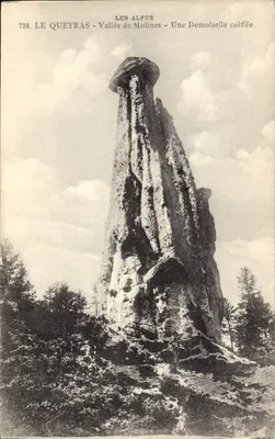 Le Queyras - Vallée de Molines - Une Demoiselle coiffée — Les Alpes, n°798
