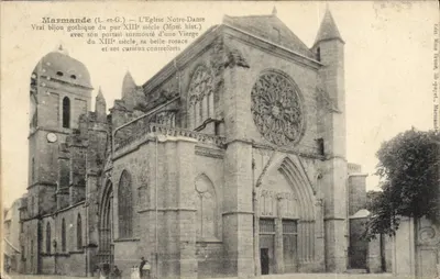 Marmande (L.-et-G.) — A Igreja de Nossa Senhora — Verdadeiro joalheiro gótico do século XIII (Mon. hist.) com seu portal sobrecarregado de uma Virgem do século XIII, sua bela roseira e seus curiosos contrafortes