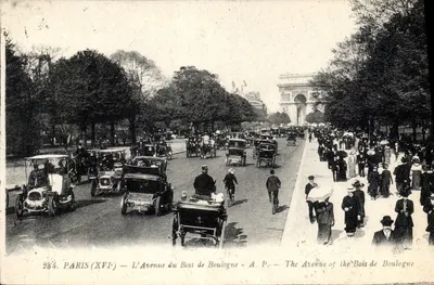 Paris (XVI) — A Avenida do Bois de Boulogne — A. P.