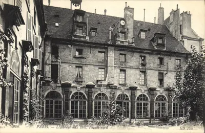 PARIS — A Abadia dos Bosques, Fachada norte — ND Phot