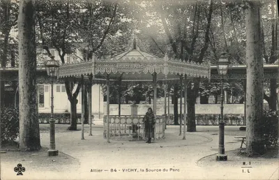 Vichy — Źródło Parku — Allier — 84 — wydawca M.T. i C&C