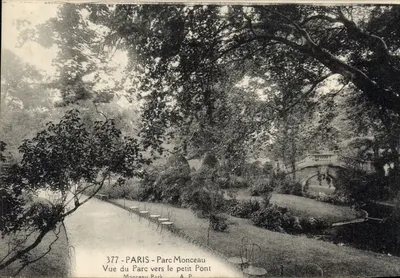 PARIS - Park Monceau — Widok na Park w kierunku małego mostu — A.P. n° 377