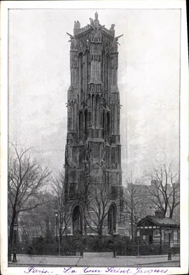 Paris - A Torre Saint-Jacques — vista da torre gótica