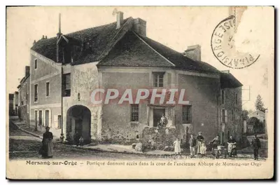 Mersang-sur-Orge — Portique donnant accès dans la cour de l'ancienne Abbaye — Édition de l'Orge A. Thibonnet, Savigny