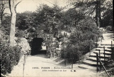 Paris — Buttes-Chaumont — Avenida conduzindo ao Lago — C. M. n°1263