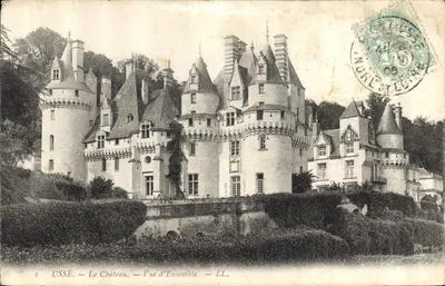 Usse — O Castelo — Vista Geral — LL.