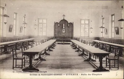 Cerca de Nuits-Saint-Georges — Citbaux — Sala do Capítulo — C. Coron, editor