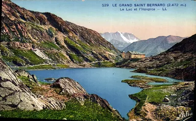 O Grande São Bernardo (2.472 m.) — O Lago e o Mosteiro — Adia