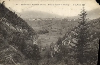 Environs de Voiron (Isère) — Saint-Etienne de Crossey — B. F., Paris