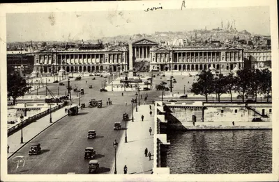 Paryż — Plac Konkordii — widok z nabrzeża — wydawca T. P. nr 34