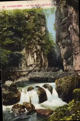 Vic-sur-Cère — O Passo de Vic-sur-Cère — Editor e Realizador, Paris